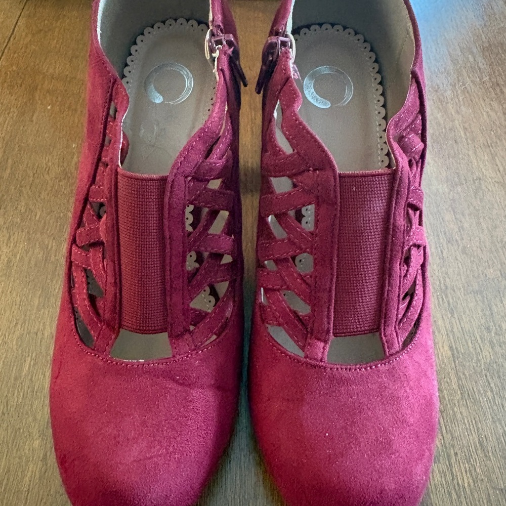 Elegant Burgundy Women's Shoes